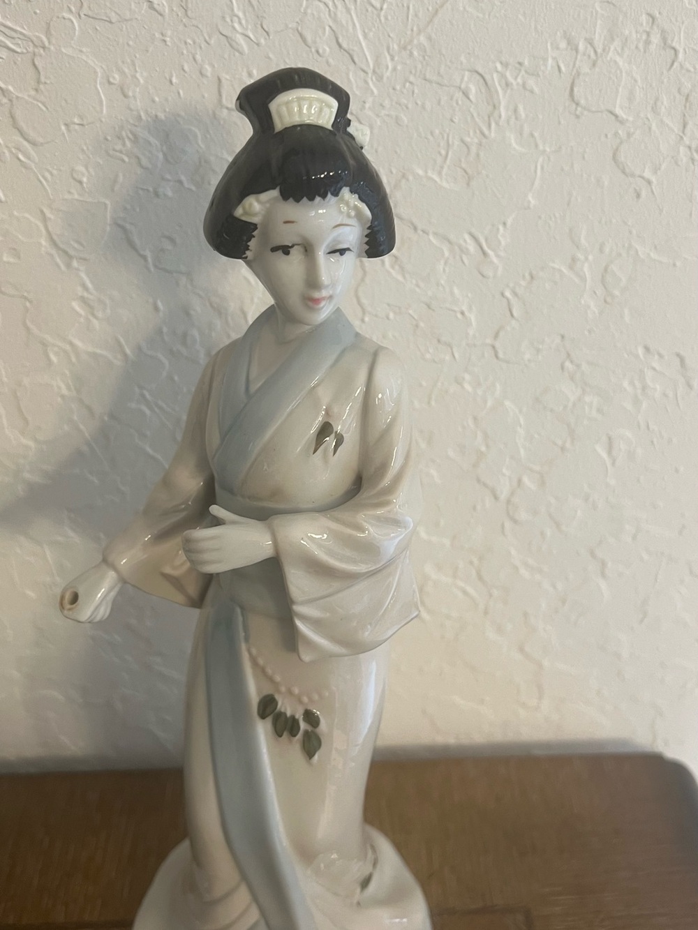 Porcelain Geisha Figurine in White and Black - Elegant Home Art